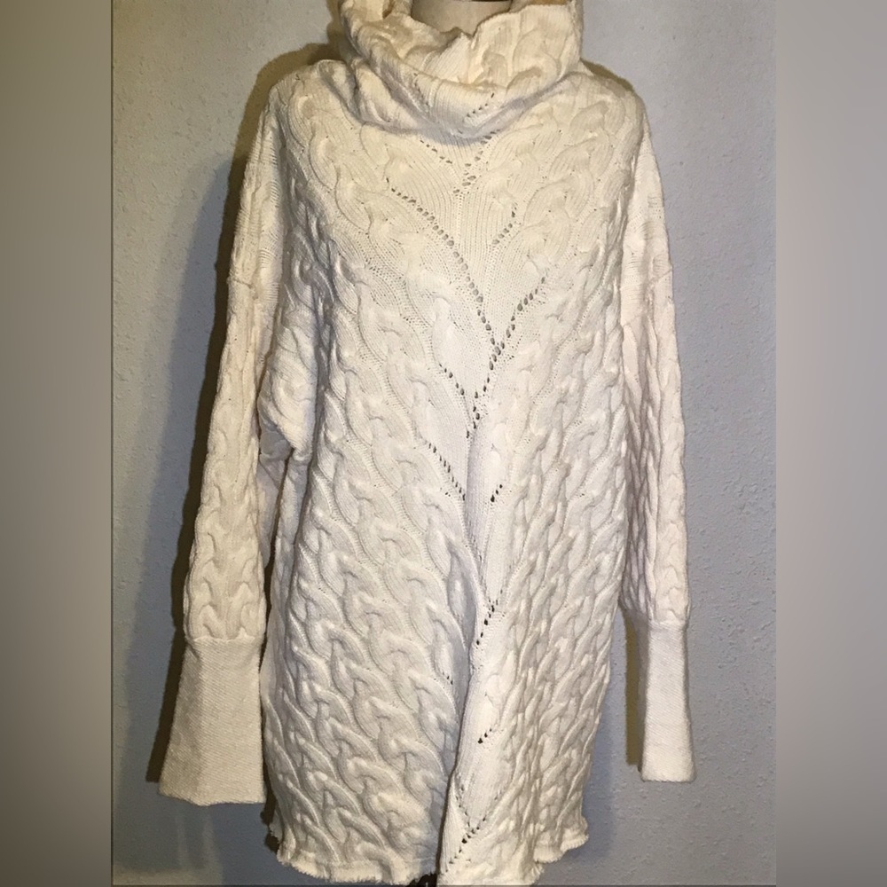 Free people high neck chunky knit sweaters small